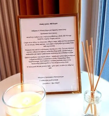 Bursztynowy Modern Tower * グディニャ