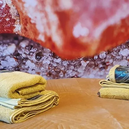 Bursztynowy Modern Tower アパート *