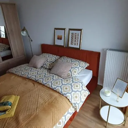 Bursztynowy Modern Tower グディニャ