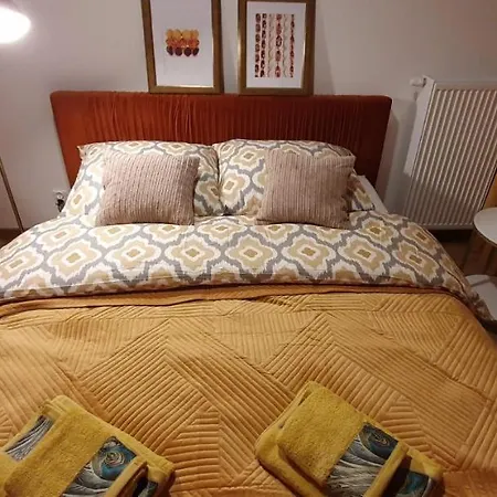 Bursztynowy Modern Tower * グディニャ